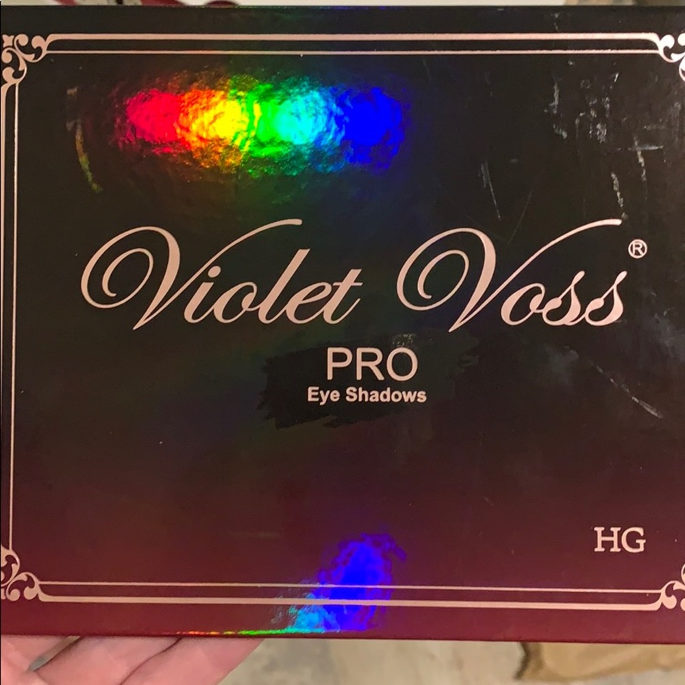 BNIB Violet Voss Holy Grail Palette